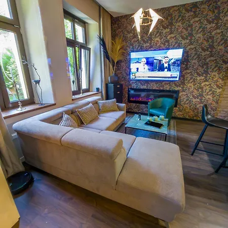 Like Home 2 Sauna,Jacuzzi & Spa Swidnica  Exterior photo