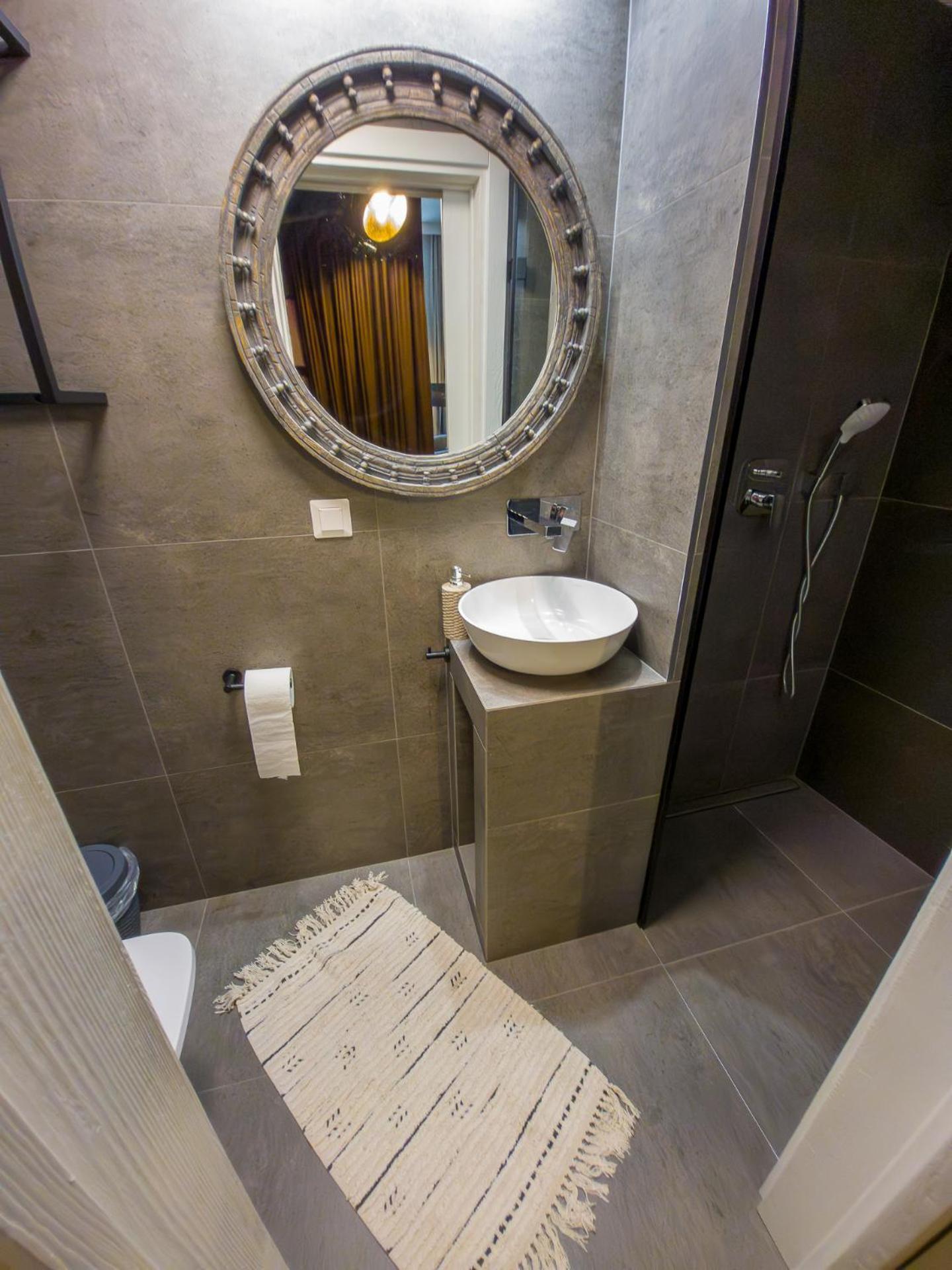 Like 2 Sauna,jacuzzi & Apartment