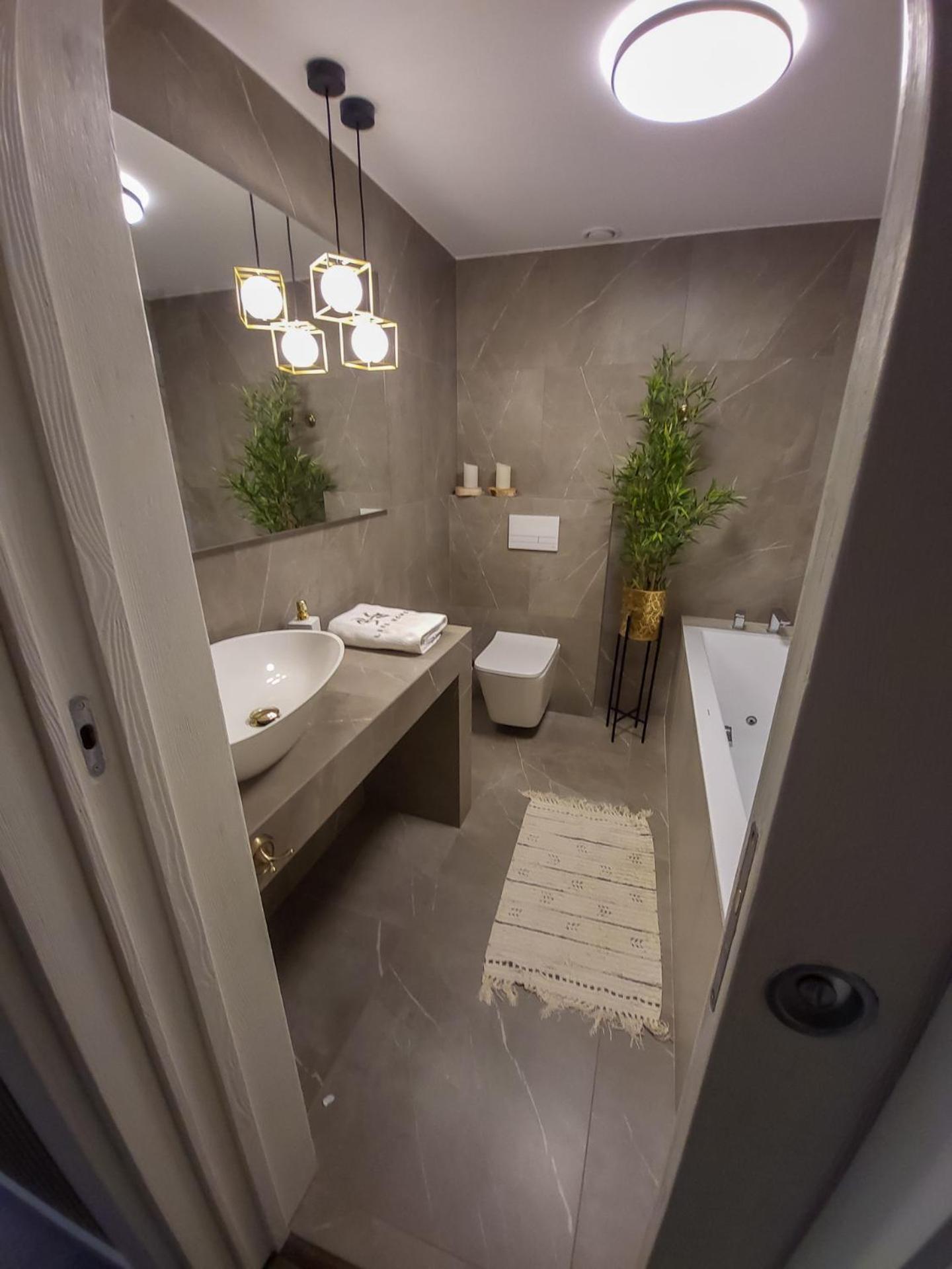 Apartment Like 2 Sauna,jacuzzi & Swidnica (Lower Silesia)